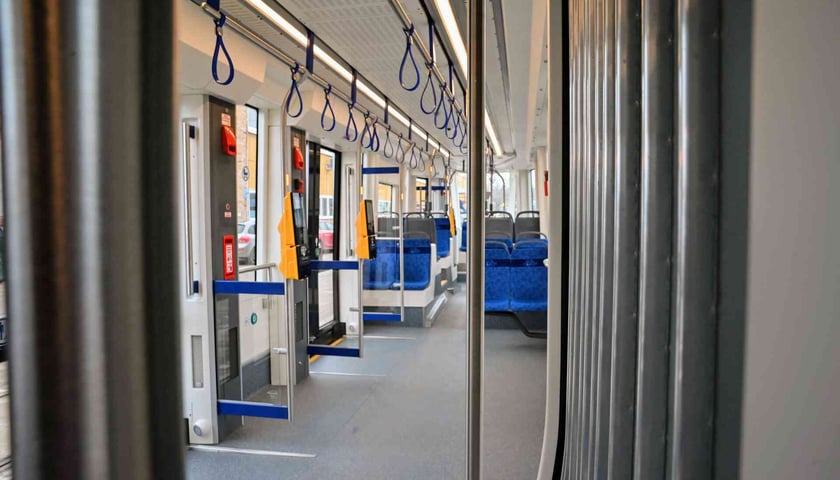 Powiększ obraz: Pesa 146N