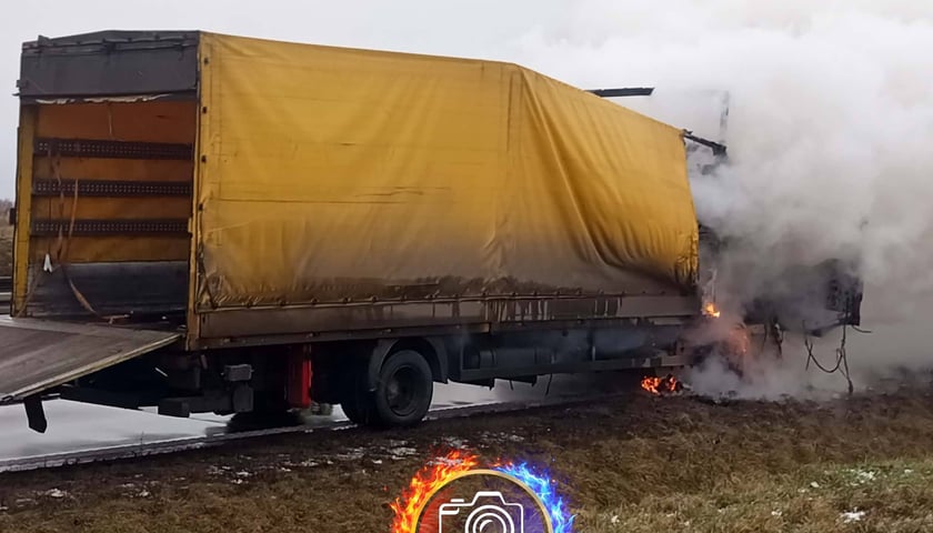 Pożar ciężar&oacute;wki na autostradzie A4, 29.12.2025