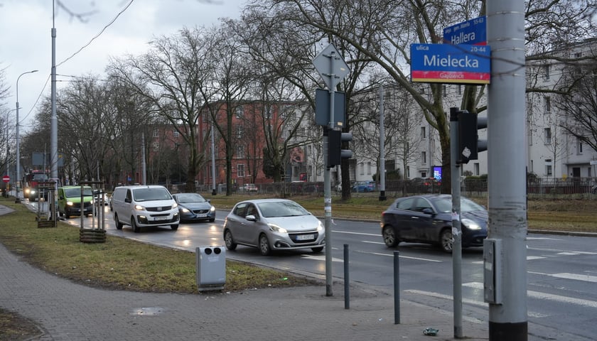 Powiększ obraz: Przebudowa ulicy Gajowickiej wiąże się z zamknięciem ruchu w kierunku centrum i objazdami