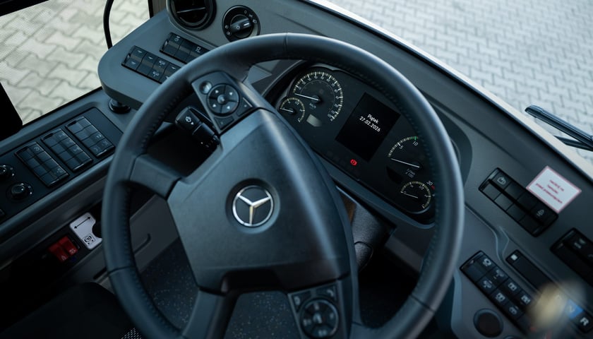 Powiększ obraz: Nowe Mercedesy Conecto MPK Wrocław