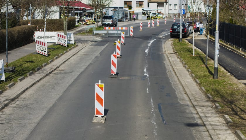 Powiększ obraz: Remont ulicy Łużyckiej - tymczasowa organizacja ruchu. Wrocław, 14.03.2026
