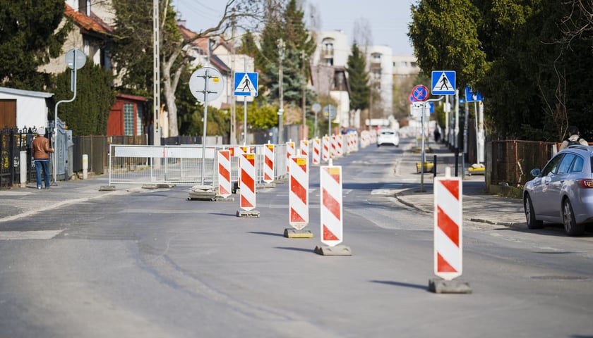 Powiększ obraz: Remont ulicy Łużyckiej - tymczasowa organizacja ruchu. Wrocław, 14.03.2026