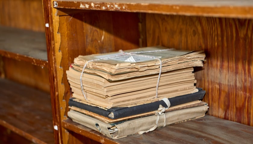 Biblioteka Uniwersytecka przy Szajnochy &ndash; magazyny, stan na kwiecień 2026