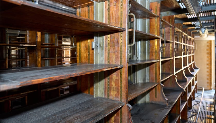 <p>Biblioteka Uniwersytecka przy Szajnochy &ndash; magazyny, stan na kwiecień 2026</p>