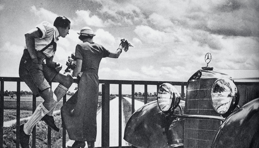 <p>Widok na autostradę, Deutschland Autobahnen Adolf Hitlers Strassen,&nbsp;red. Otto Reismann, Gauverlag Bayerische Ostmark GmbH, Bayreuth 1937</p>