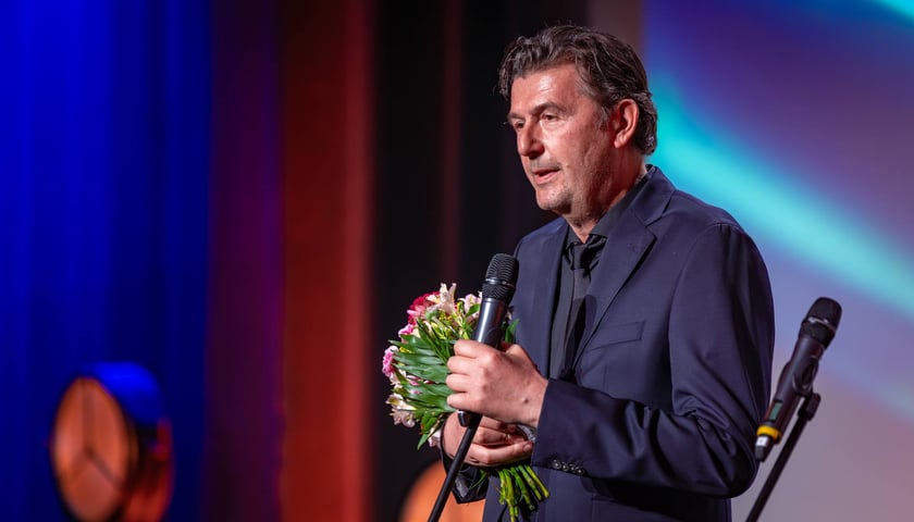 Powiększ obraz: <p>Maciej Sobieszczański. Gala zakończenia Festiwali Reżyserii Filmowej i Aktorstwa Filmowego we Wrocławkskim Centrum Kongresowym</p>