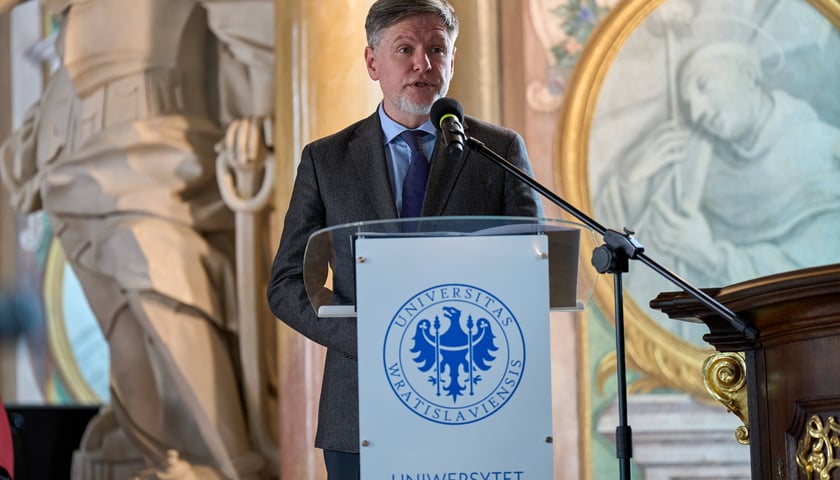 <p>Uroczystość przyznania Serhijowi Żadanowi tytułu doktora honoris causa Uniwersytetu Wrocławskiego</p>