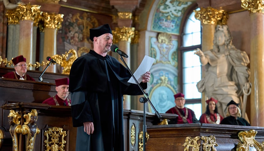 <p>Uroczystość przyznania Serhijowi Żadanowi tytułu doktora honoris causa Uniwersytetu Wrocławskiego</p>