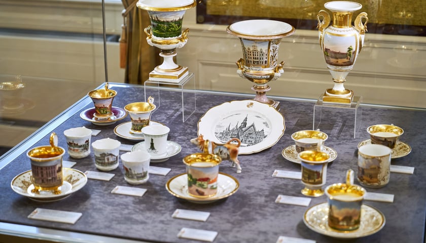 Wystawę &bdquo;Śląskie weduty na porcelanie&rdquo; obejrzymy do 30 września