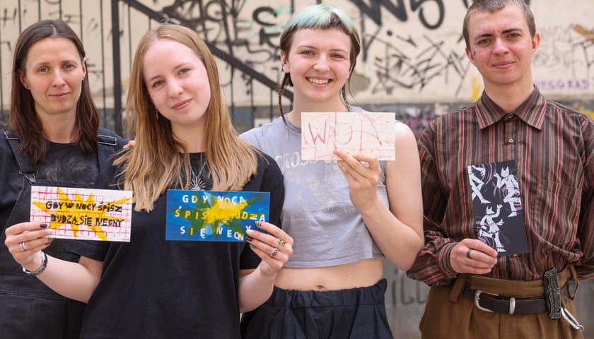 Od lewej dr Marta Kubiak z ASP oraz studenci Antonina Witmajer, Masza Herman, Ignacy Pękała