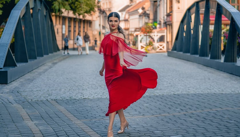 <p>Instruktorka latino solo Agnieszka Krysta</p>