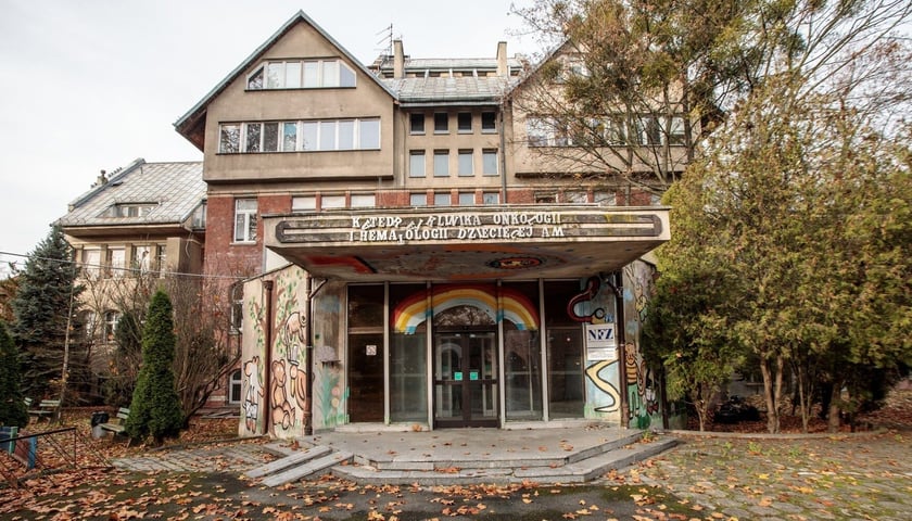 Budynek dawnych klinik na Bujwida