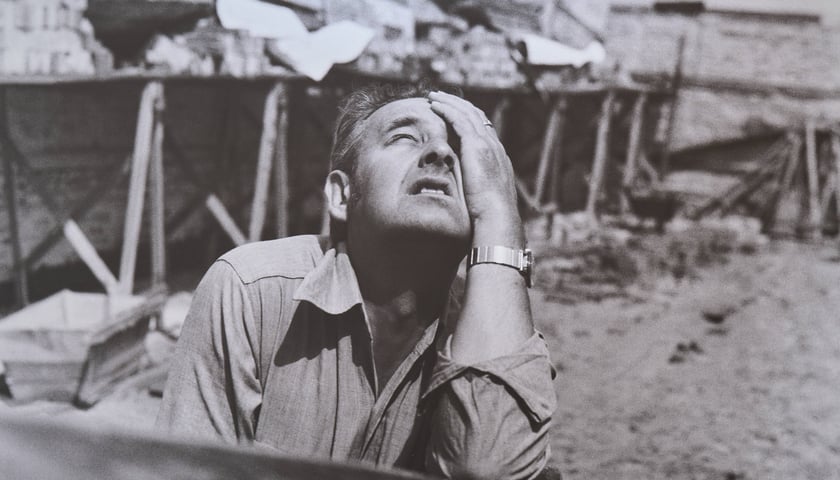 <p>Andrzej Wajda &ndash; zdjęcia autorstwa Renaty Pajchel na wystawie w Kinie Nowe Horyzonty</p>