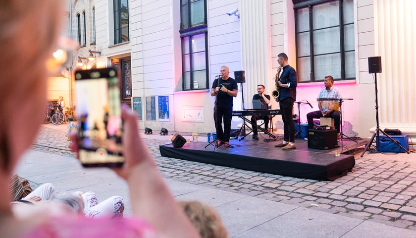 Koncert 2 sierpnia na dziedzińcu Synagogi pod Białym Bocianem&nbsp;