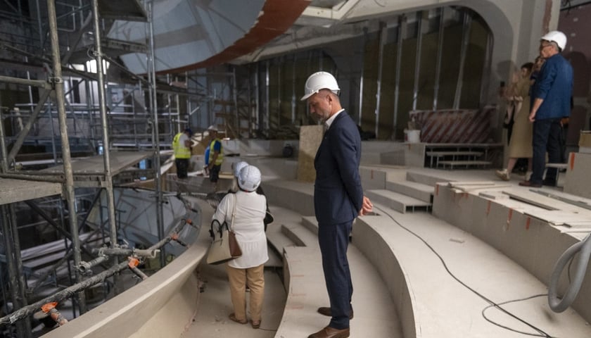 Duża Scena Teatru Polskiego w budynku przy ul. Zapolskiej w przebudowie, wrzesień 2026