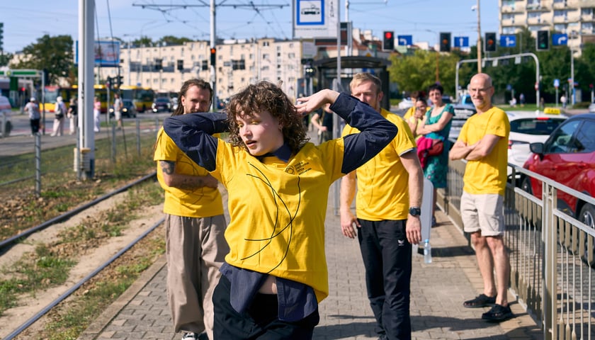 Wrocławscy tancerze zapowiadają Polską Platformę Tańca specjalnym performansem