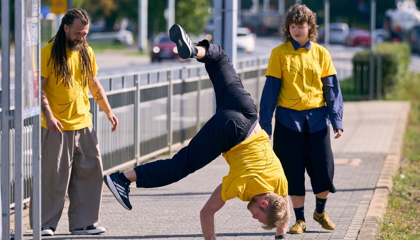 Wrocławscy tancerze zapowiadają Polską Platformę Tańca specjalnym performansem