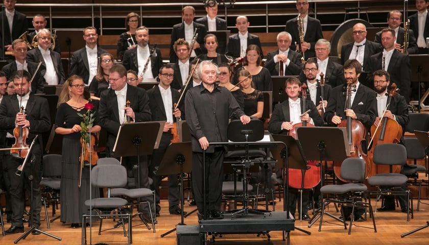 <p>Koncert NFM Filharmonii Wrocławskiej pod dyrekcją Maestra Jerzego Maksymiuka z 2018 roku</p>