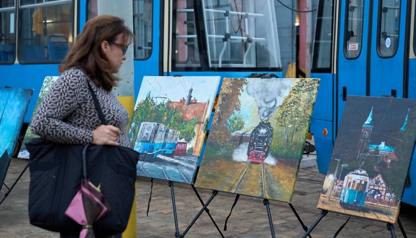 Kino pod chmurką w zajezdni Ołbin. Wrocław, 18.09.2026