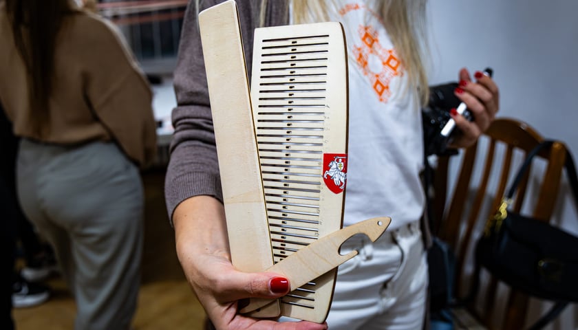 Warsztaty tkania tradycyjnych białoruskich pas&oacute;w. Festiwal Żywica, Wrocław 20.10.2026