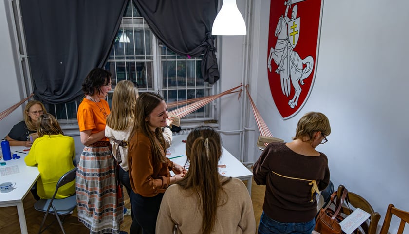 Warsztaty tkania tradycyjnych białoruskich pas&oacute;w. Festiwal Żywica, Wrocław 20.10.2026