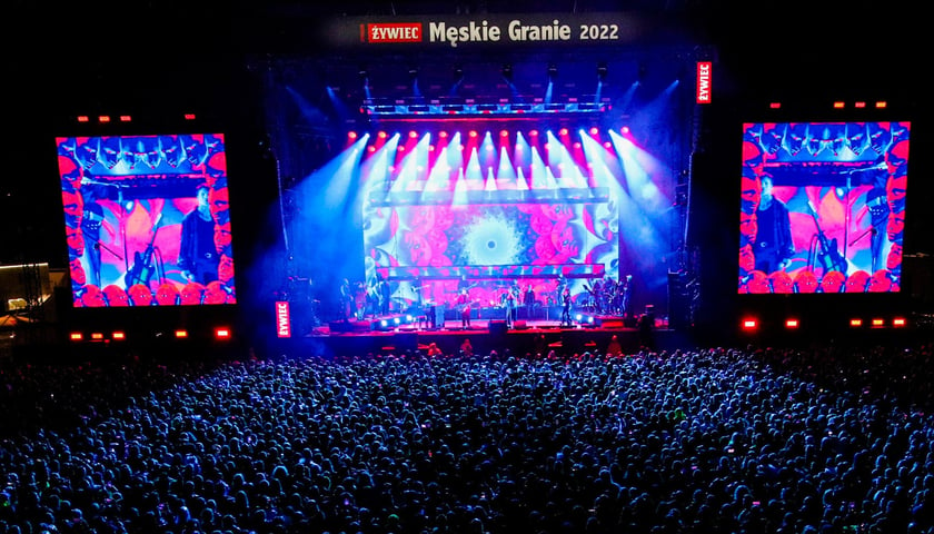 Na koncercie Męskiego Grania 2022 w Warszawie (15-16 lipca), który poprzedzał wrocławski koncert, były kosmiczne tłumy...