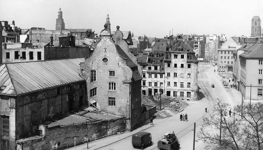 Wrocław, ulica Widok z palarnią kawy po lewej, 1954