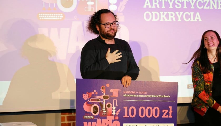 Powiększ obraz: Adam Stoyanov, laureat WARTO 2022