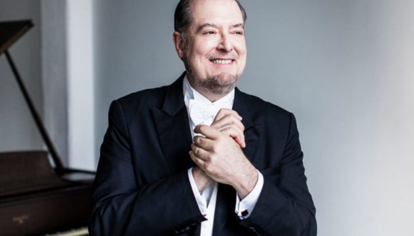 Powiększ obraz: Amerykański pianista Garrick Ohlsson, zwycięzca Konkursu Chopinowskiego z 1970 roku spotka się z muzykami podczas Masterclass