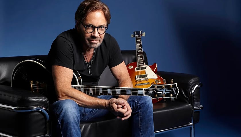 Na zdjęciu Al Di Meola, gitarzysta