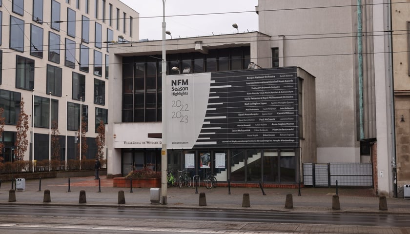 Powiększ obraz: Budynek dawnej Filharmonii Wrocławskiej, od marca 2023 siedziba Impart Centrum