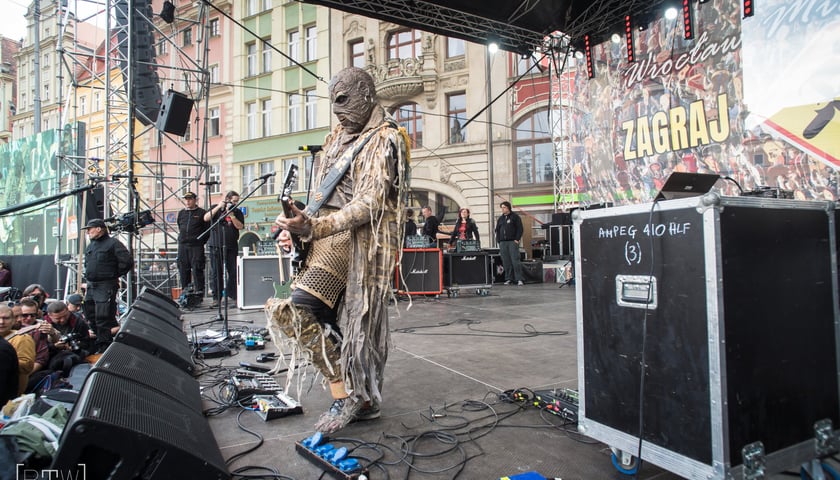 Powiększ obraz: Amen, gitarzysta zespołu Lordi