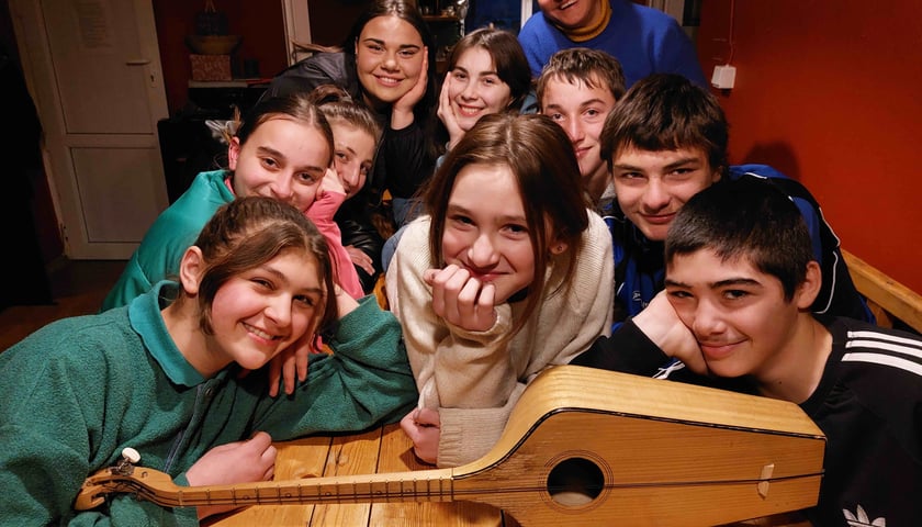 Na zdjęciu: młodzieżowy chór Garejelebi pochodzący z Gruzji