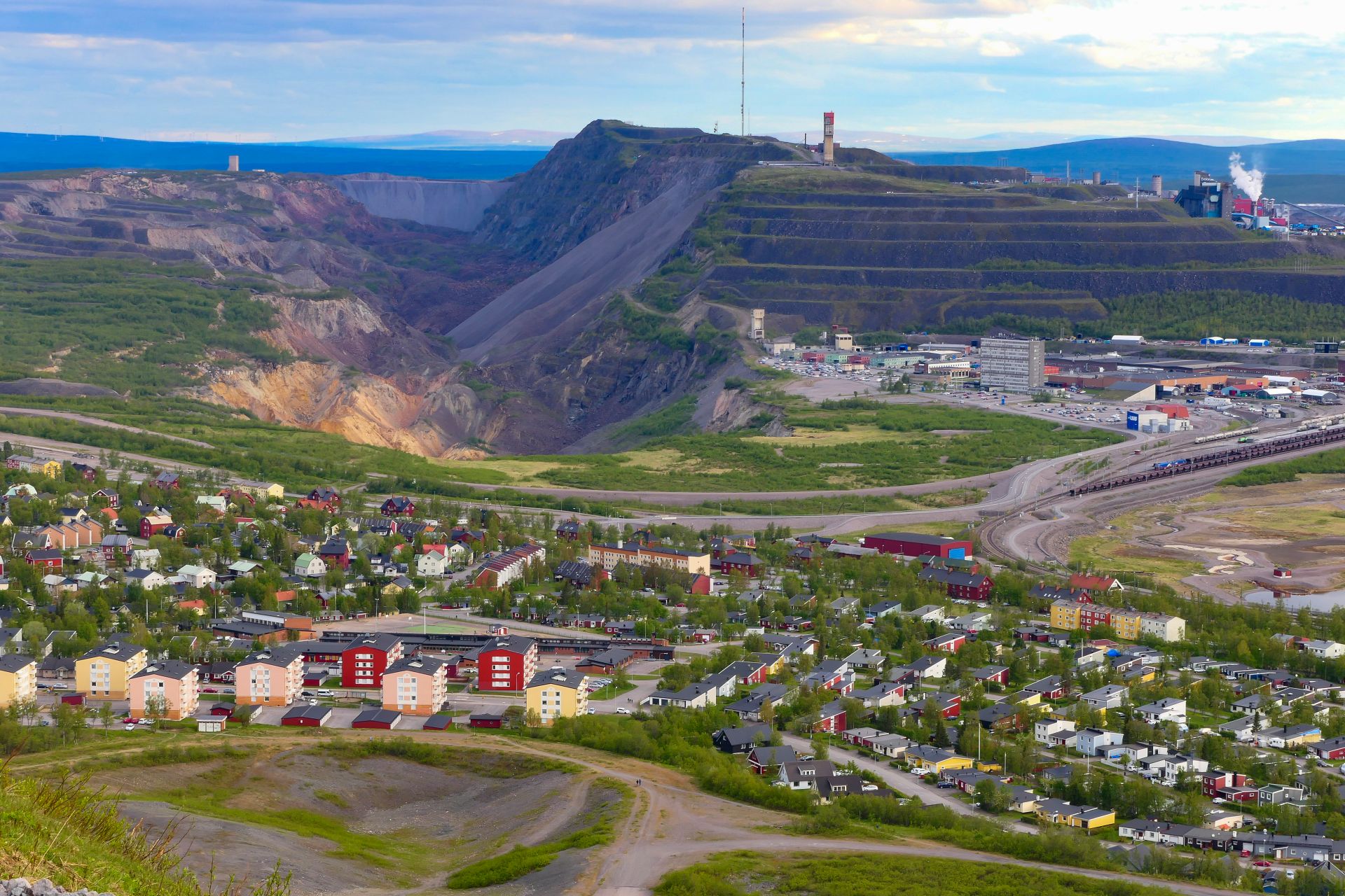 Na zdjęciu: widok na miasto Kiruna w Szwecji