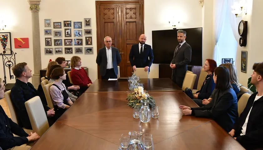 Na zdjęciu uroczystość wręczenia stypendiów Prezydenta Wrocławia dla artystów, 10.01.2023. Zdjęcie ilustracyjne