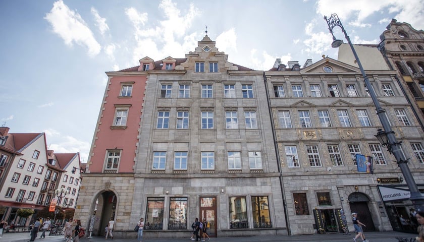<p>Krupa Art Foundation (Rynek 27/28) &ndash; nowy adres dla wielbicieli wsp&oacute;łczesnej sztuki</p>