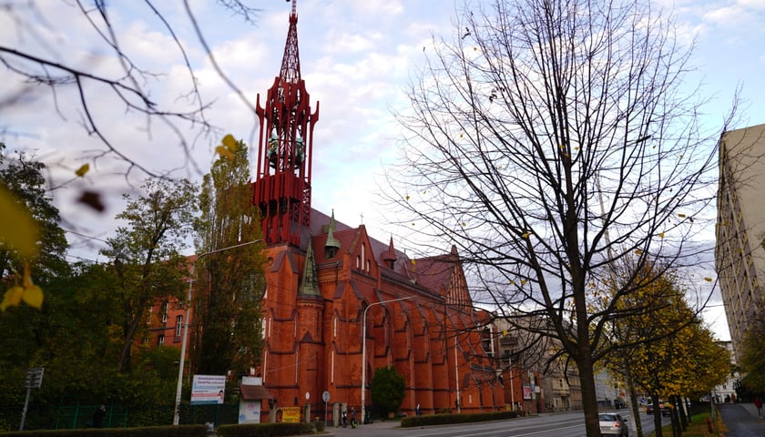 <p>Kości&oacute;ł pw. św. Elżbiety przy ul. Grabiszyńskiej</p>