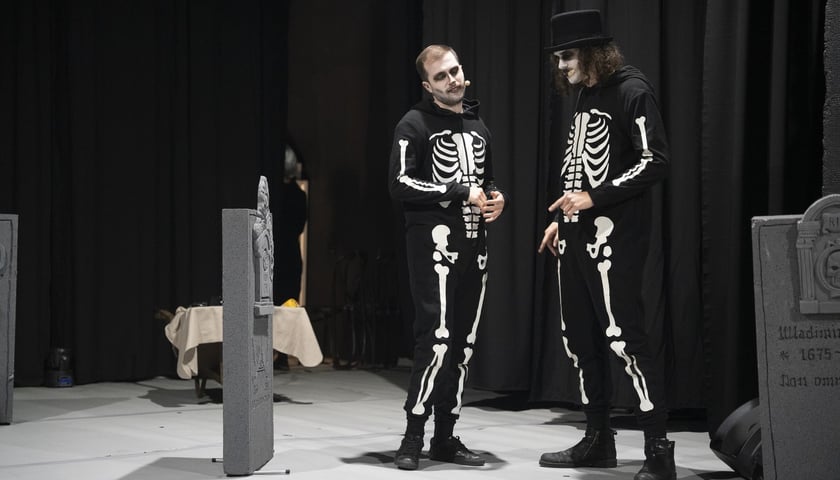 <p>Spektakl &bdquo;Gotyk polski&rdquo; &ndash; pierwsza premiera Teatru Dialogu w Dawnej Pralni</p>