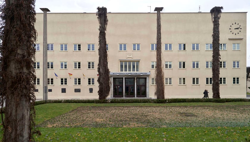 <p>Na zdjęciu budynek Wytw&oacute;rni Film&oacute;w Fabularnej we Wrocławiu przy ul. Wystawowej</p>