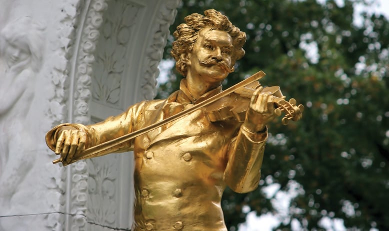 Johann Strauss syn ma w Wiedniu swój słynny pomnik