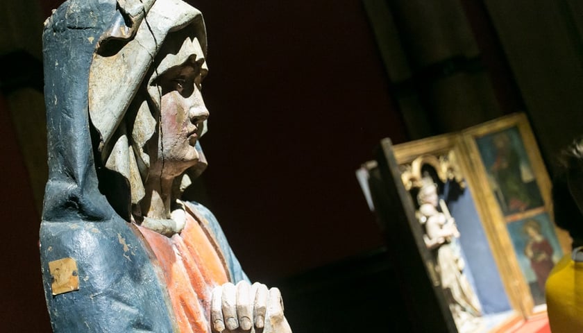 Śląska rzeźba gotycka ze zbiorów KUL - wystawa trwa do 28 czerwca.