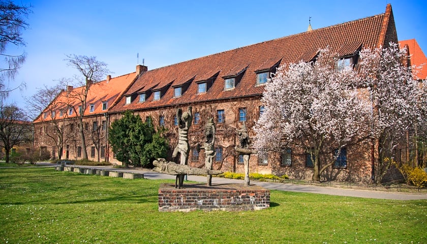 Muzeum Architektury we Wrocławiu, model pomnika Rozstrzelanych Zakładników z Nowego Sącza aut. Władysława Hasiora, 2014