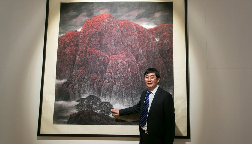 Yang Shuanglin łączy tradycyjne chińskie malarstwo ze współczesnością 