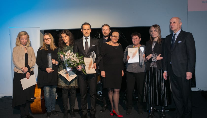 Pióro Fredry 2017. „Nieprzysiadalność. Autobiografia” Książką Roku