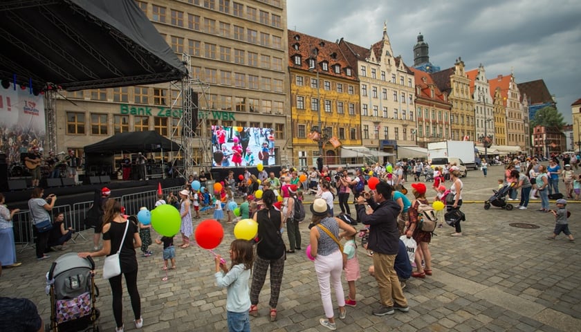 Światowy Dzień Krasnoludka z Gitarą