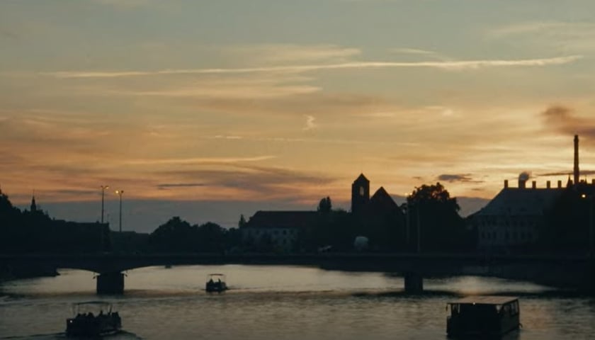<p>Kadr z piosenki promującej tegoroczną trasę Męskie Granie Orkiestra</p>