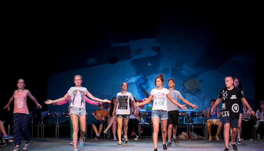 „Inni, czyli wszyscy” w Teatrze Lalek