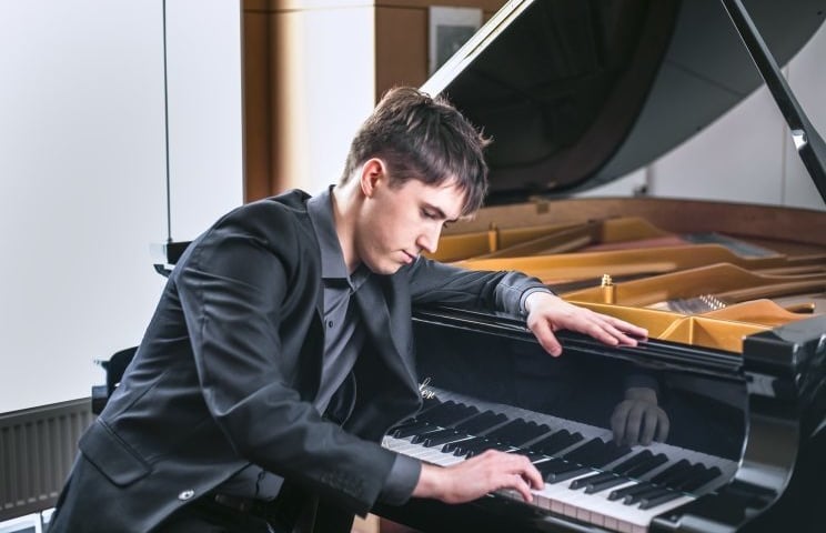 Student Akademii Muzycznej nagrał płytę z klasyką