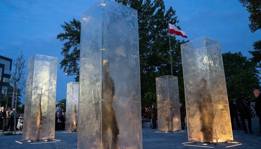 Uroczyste odsłonięcie pomnika Żołnierzy Niezłomnych. Wrocław, 8.05.2024