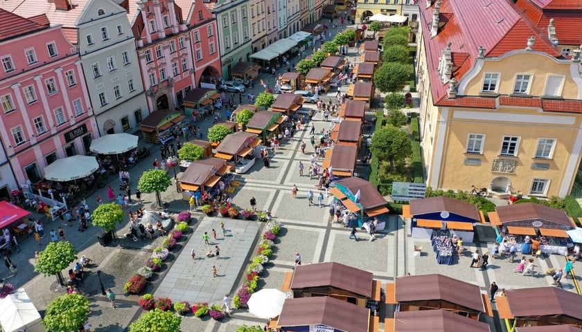 <p>Święto Ceramiki w Bolesławcu w tym roku 14-18 sierpnia</p>